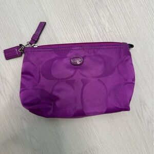 Coach pouch